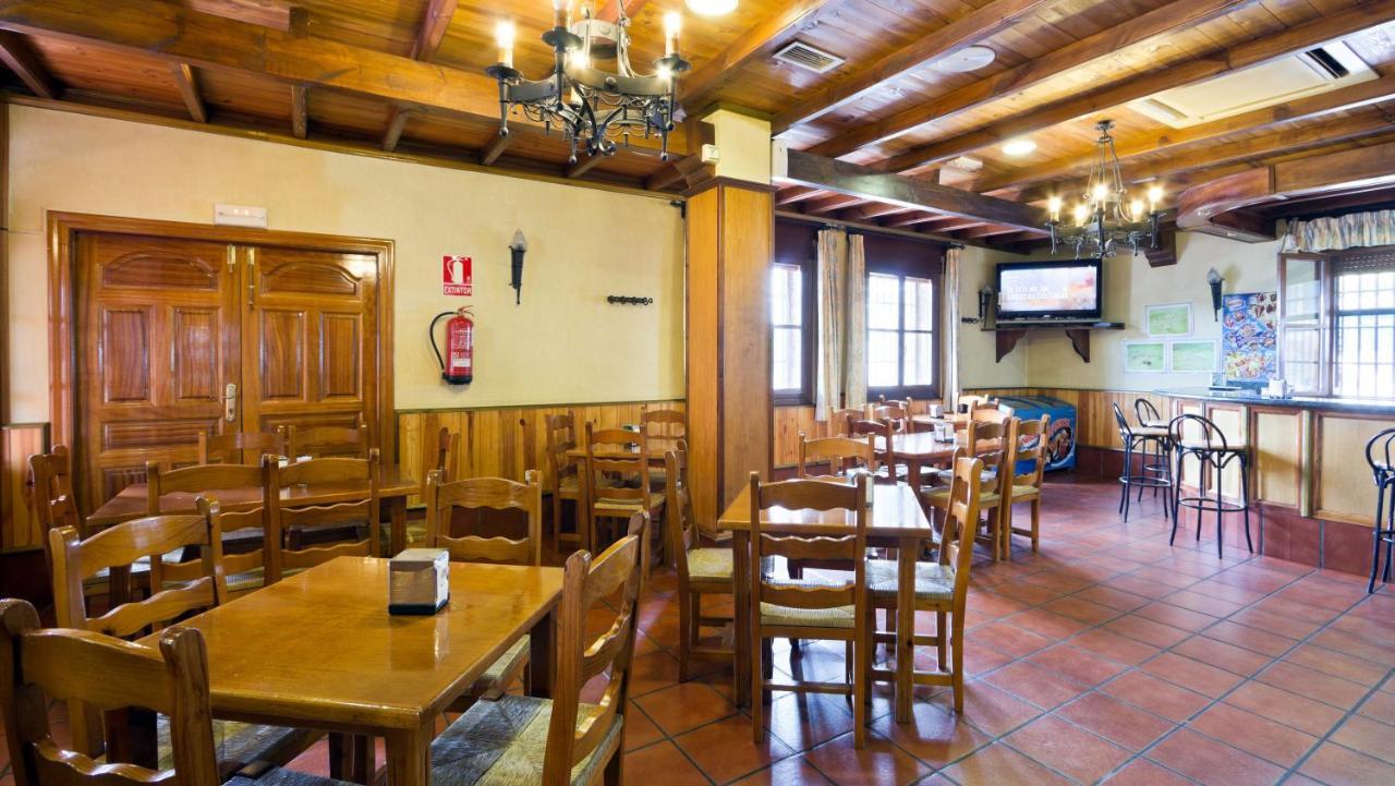 Labella - Hostal Rural Restaurante Ла-Калаорра Екстер'єр фото