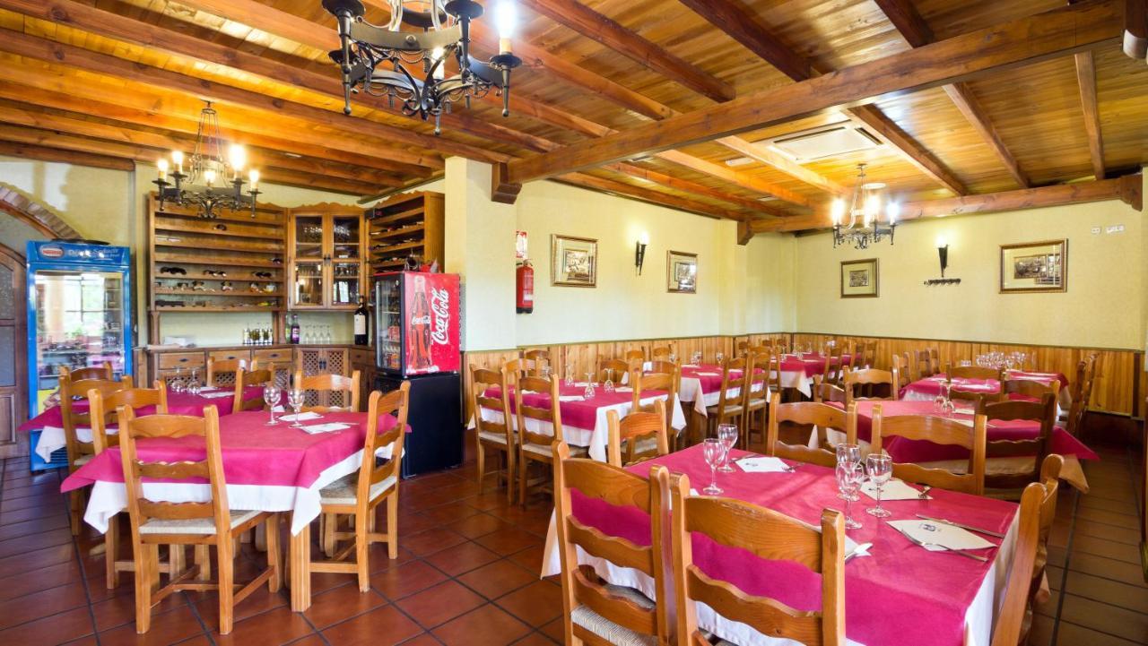 Labella - Hostal Rural Restaurante Ла-Калаорра Екстер'єр фото