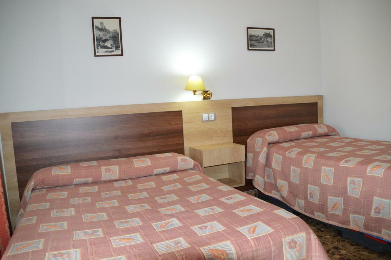 Labella - Hostal Rural Restaurante Ла-Калаорра Екстер'єр фото