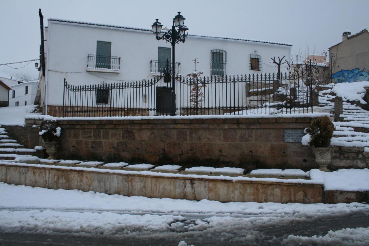 Labella - Hostal Rural Restaurante Ла-Калаорра Екстер'єр фото