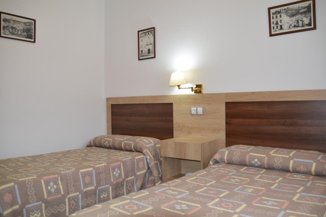 Labella - Hostal Rural Restaurante Ла-Калаорра Екстер'єр фото