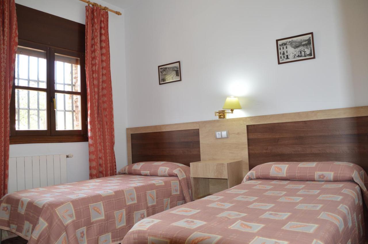 Labella - Hostal Rural Restaurante Ла-Калаорра Екстер'єр фото